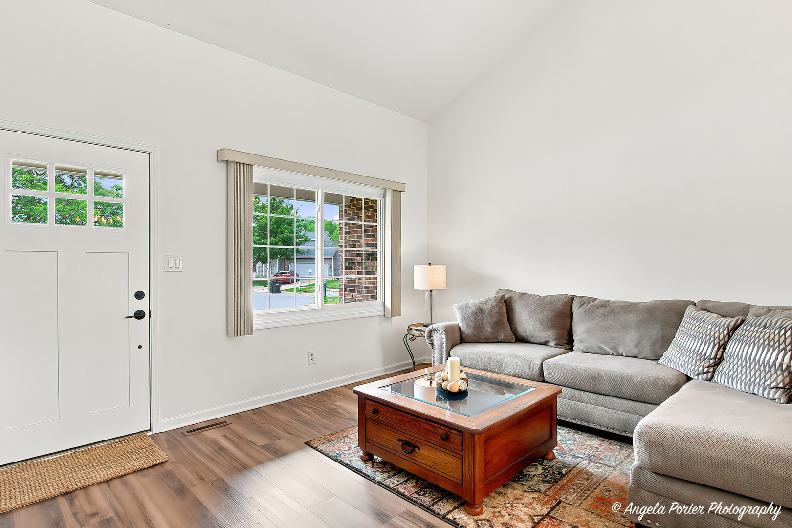 3611 W Drake Court Property Photo 3