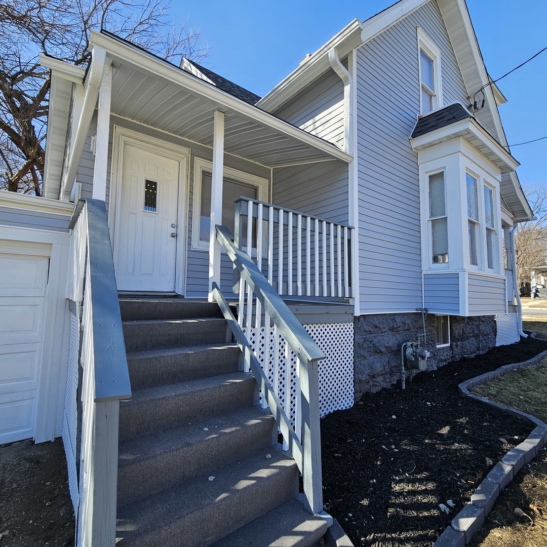 945 North Avenue Property Photo 3