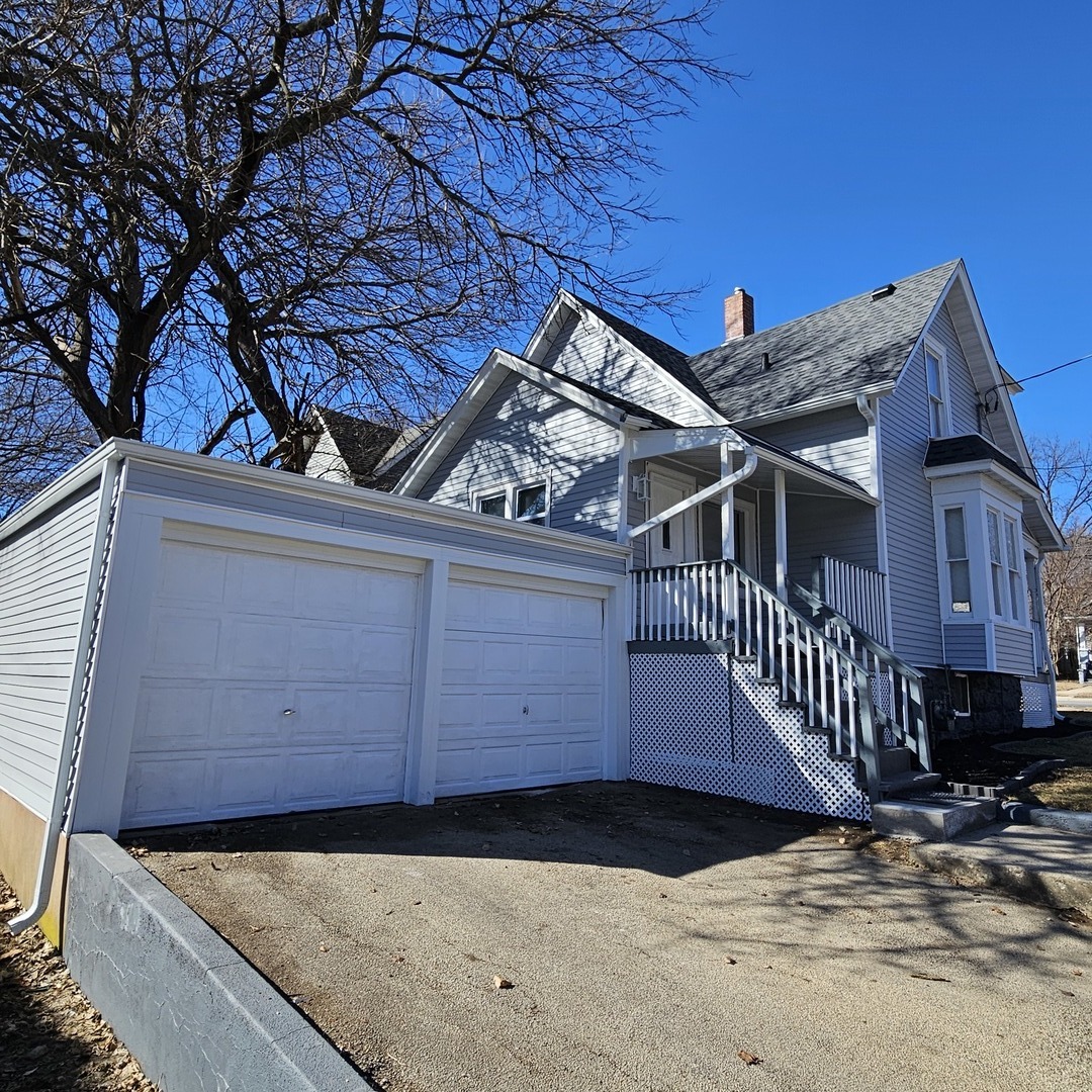 945 North Avenue Property Photo 4