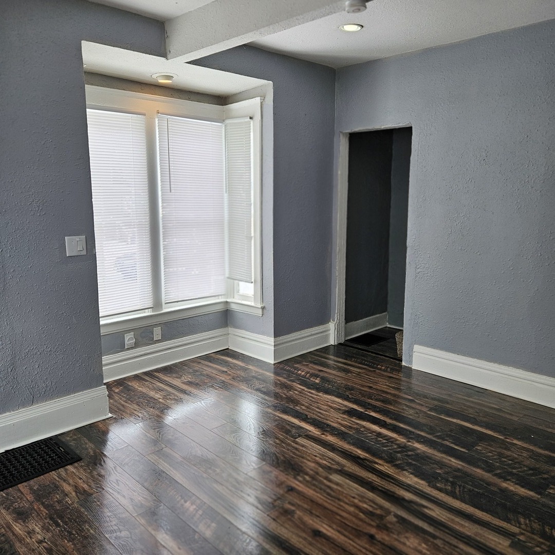 945 North Avenue Property Photo 7
