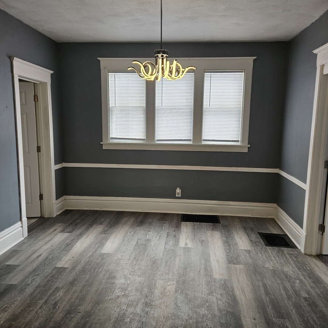 945 North Avenue Property Photo 9