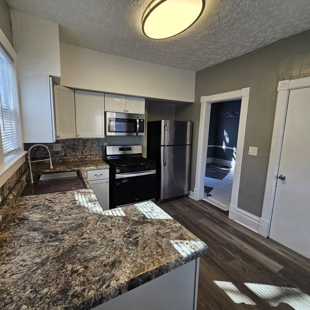 945 North Avenue Property Photo 11