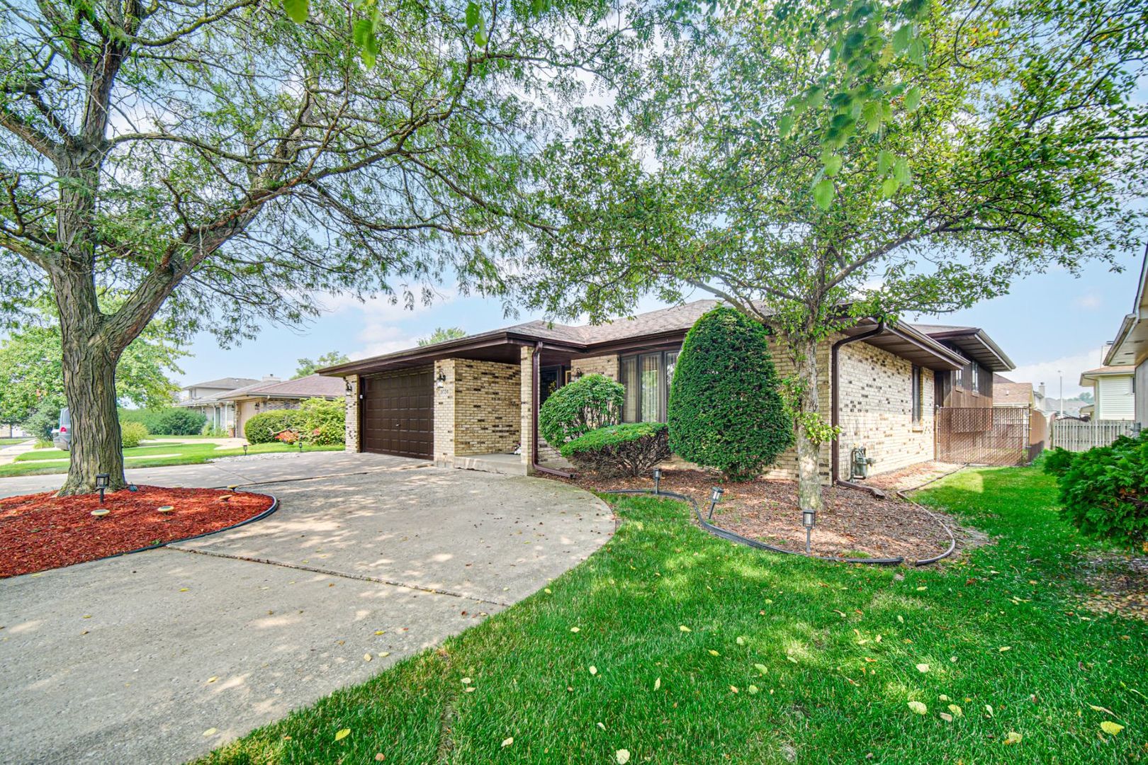 3024 200th Place Property Photo 2