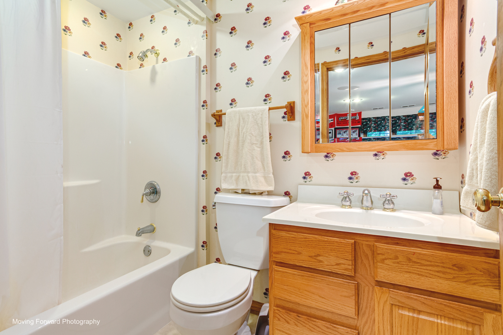 446 Roslyn Road Property Photo 29