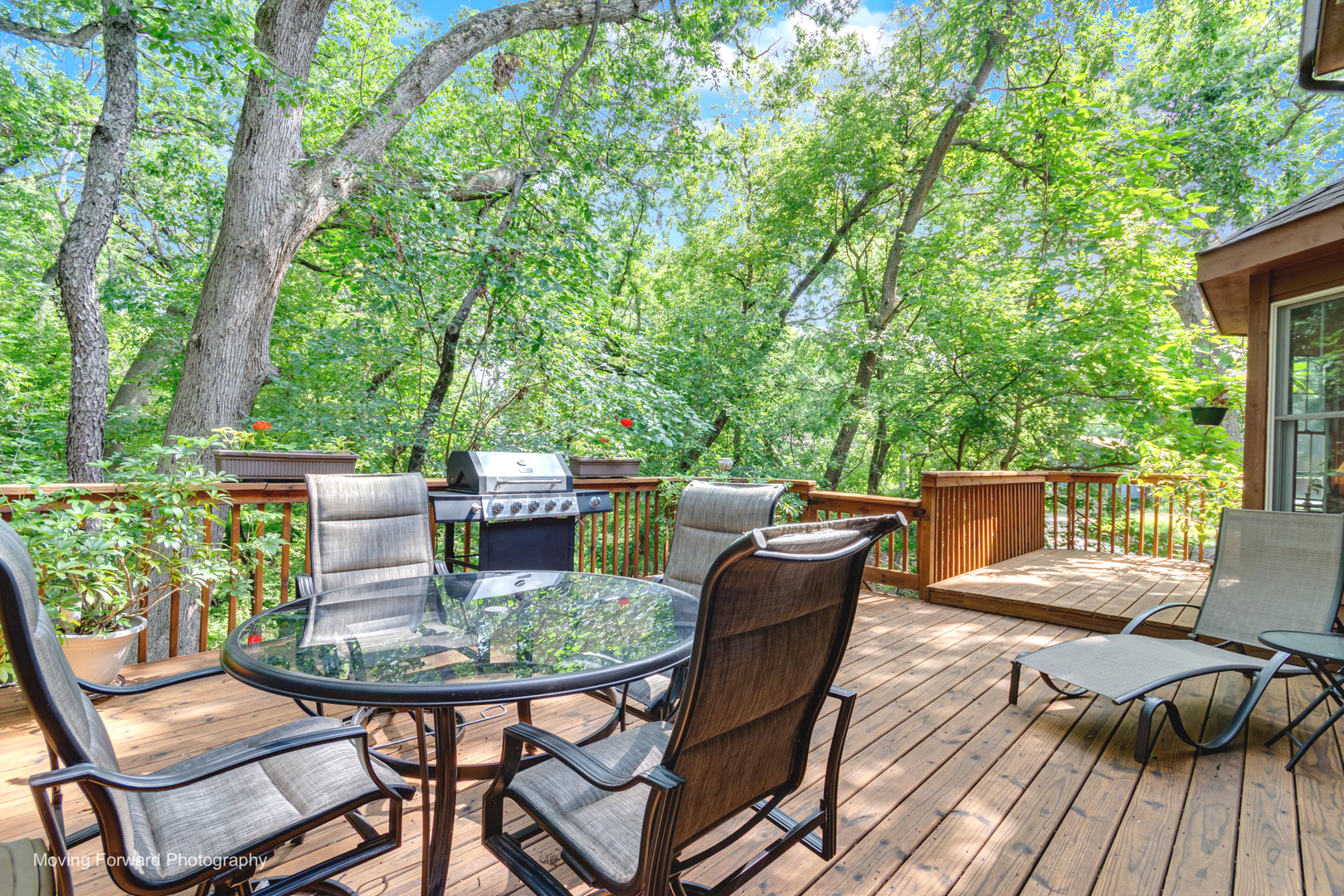 446 Roslyn Road Property Photo 32