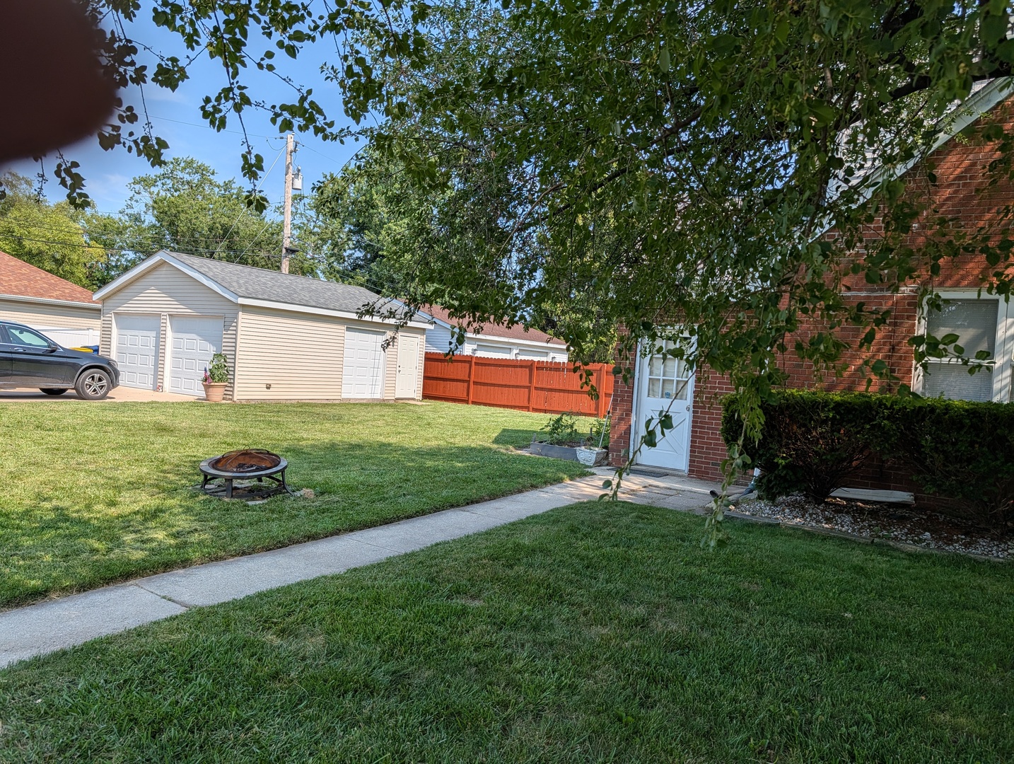 10754 Lyman Avenue Property Photo 4