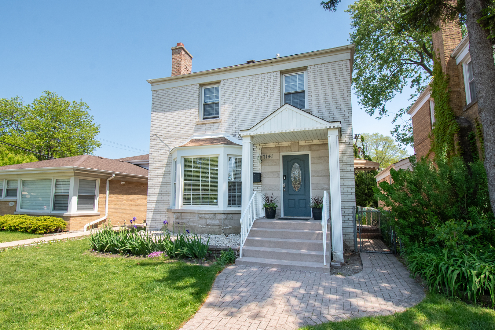 7141 N Kedvale Avenue Property Photo 1