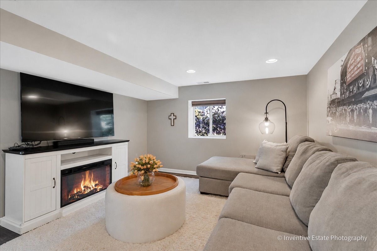 331 W Hillside Avenue Property Photo 16