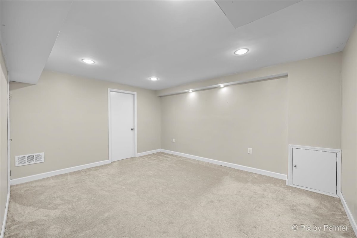 725 Pimlico Parkway Property Photo 32