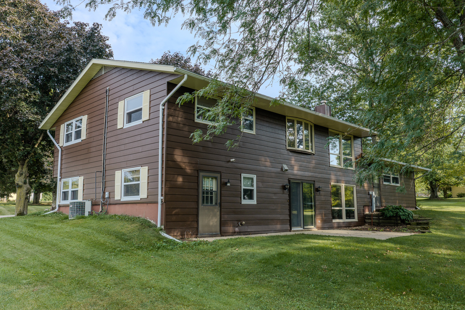 64 S Bunker Hill Road Property Photo 1