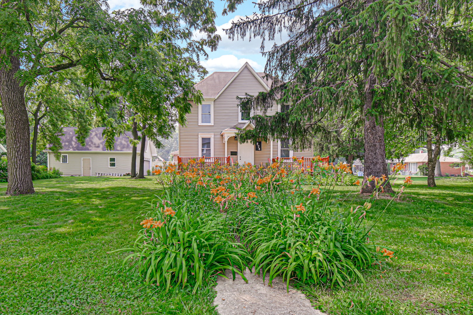 574 Herman Street Property Photo 1