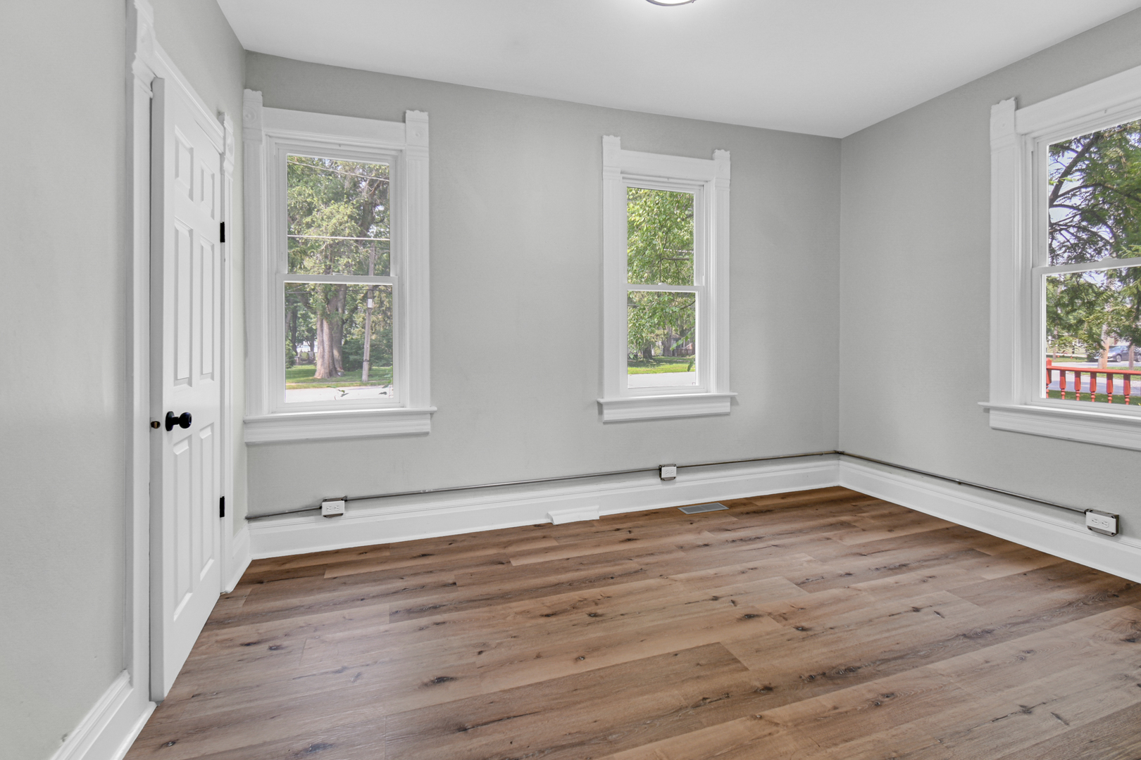 574 Herman Street Property Photo 16