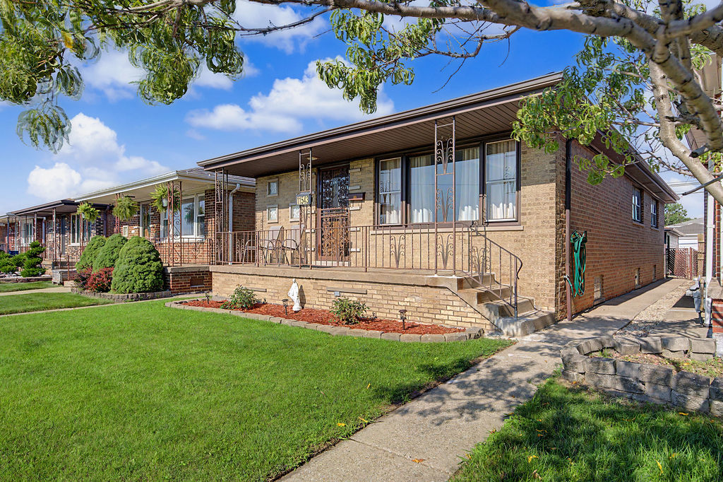 11543 S Ewing Avenue Property Photo 3