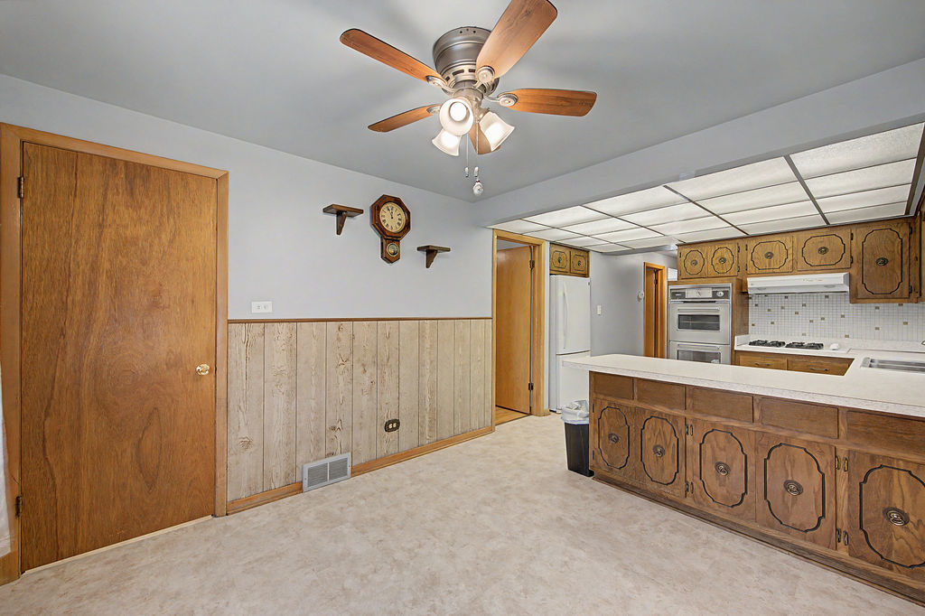11543 S Ewing Avenue Property Photo 7