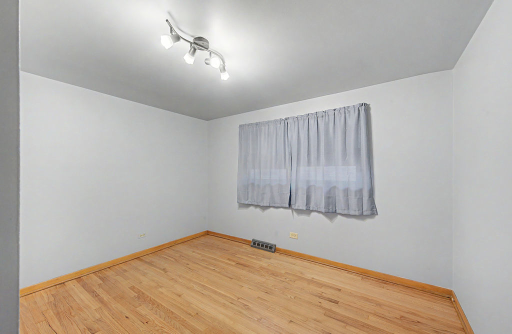 11543 S Ewing Avenue Property Photo 14