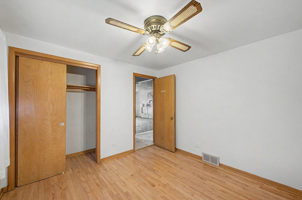 11543 S Ewing Avenue Property Photo 15