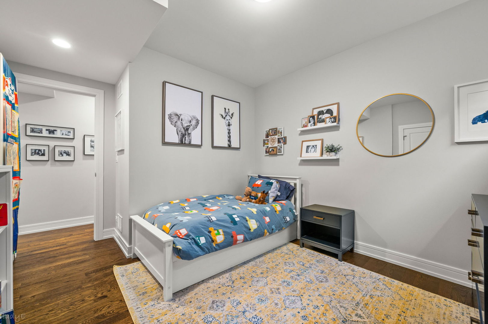 1523 N Fairfield Avenue 1 Property Photo 15