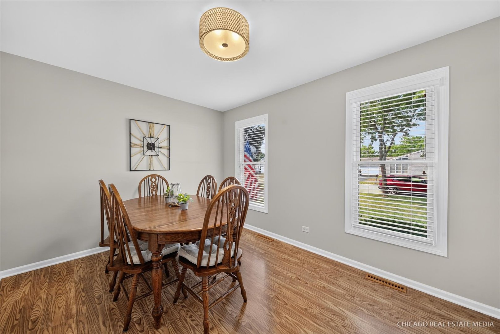821 Chestnut Court Property Photo 4