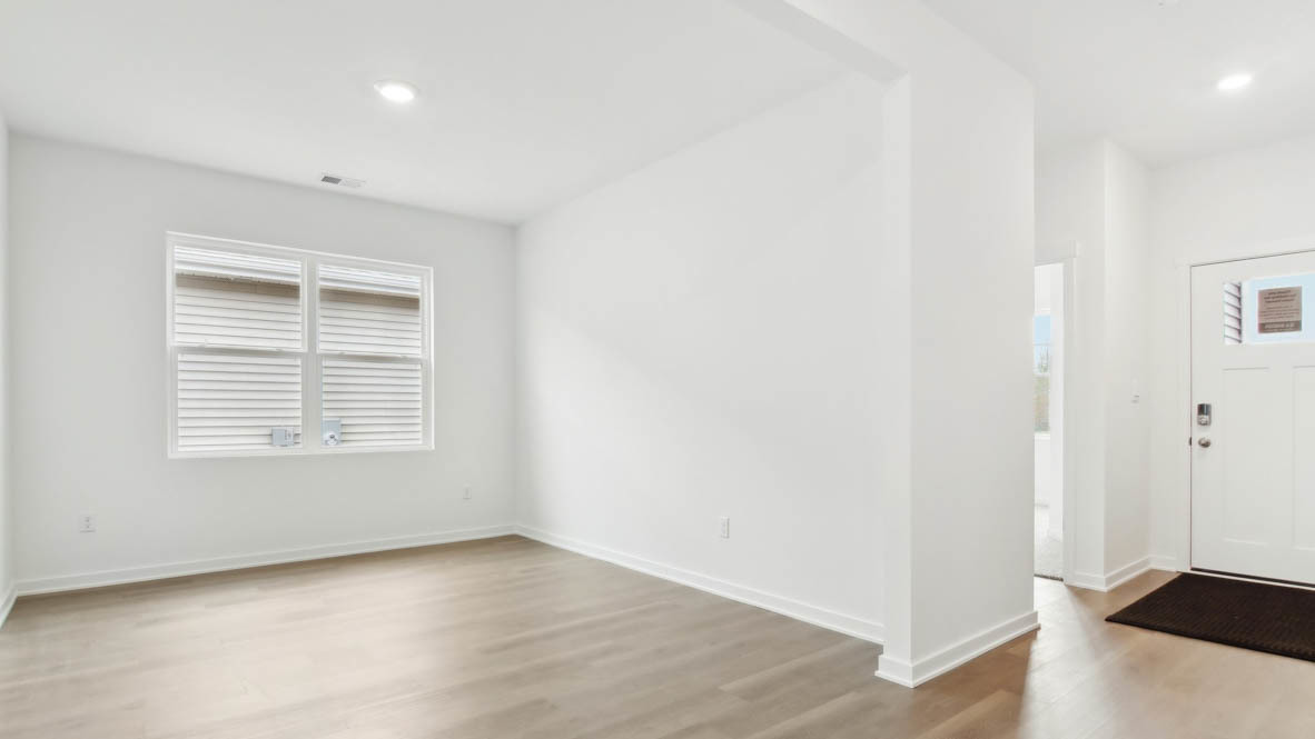 6300 Redwood Trail Property Photo 3