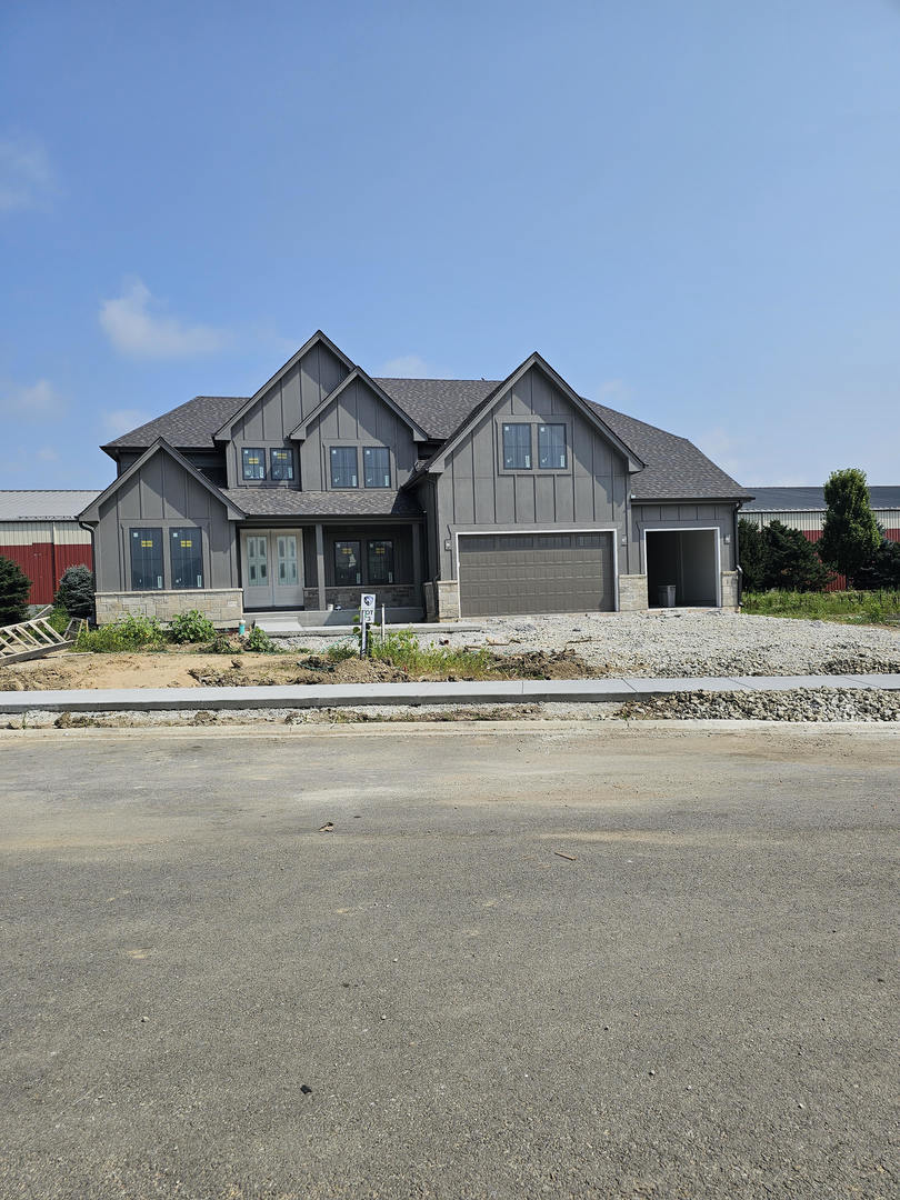 25152 W Stallion Court Property Photo 1