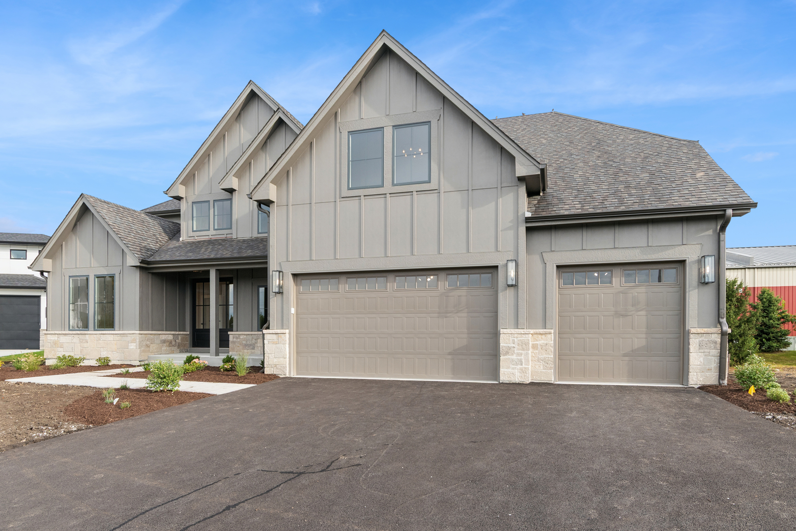 25152 W Stallion Court Property Photo 2