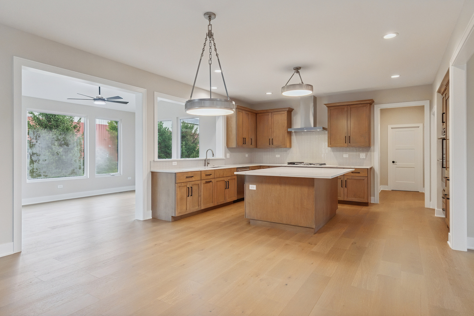 25152 W Stallion Court Property Photo 9