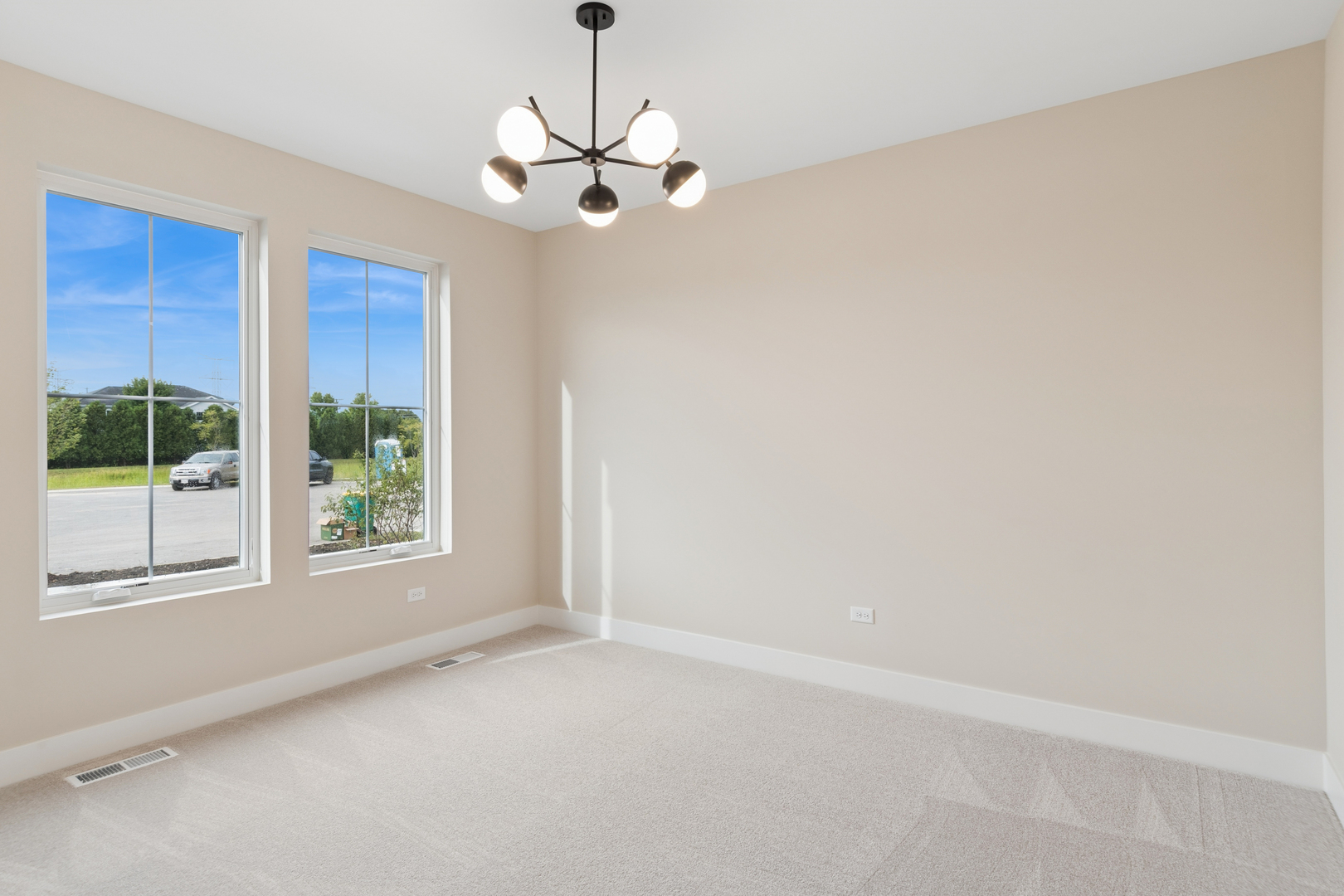 25152 W Stallion Court Property Photo 18