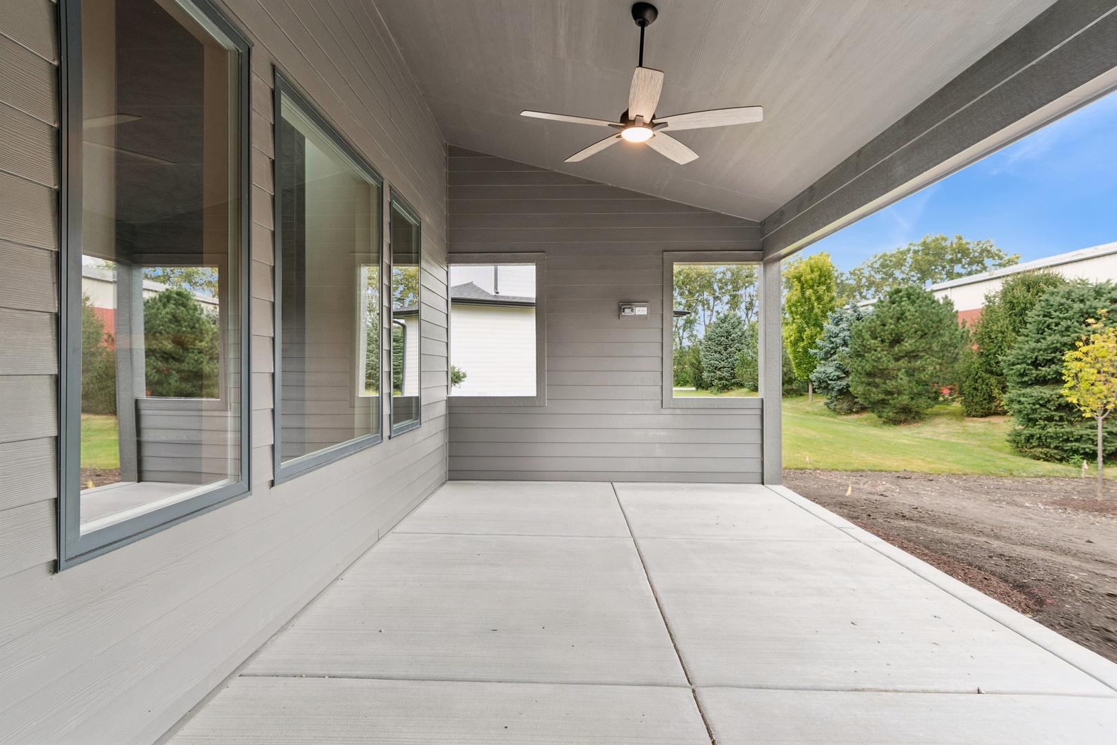 25152 W Stallion Court Property Photo 34