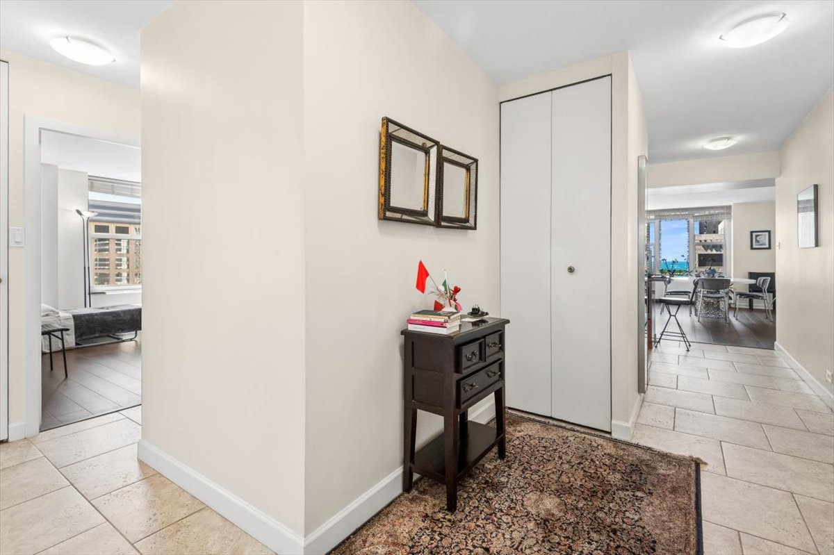 777 N Michigan Avenue 1801 Property Photo 18