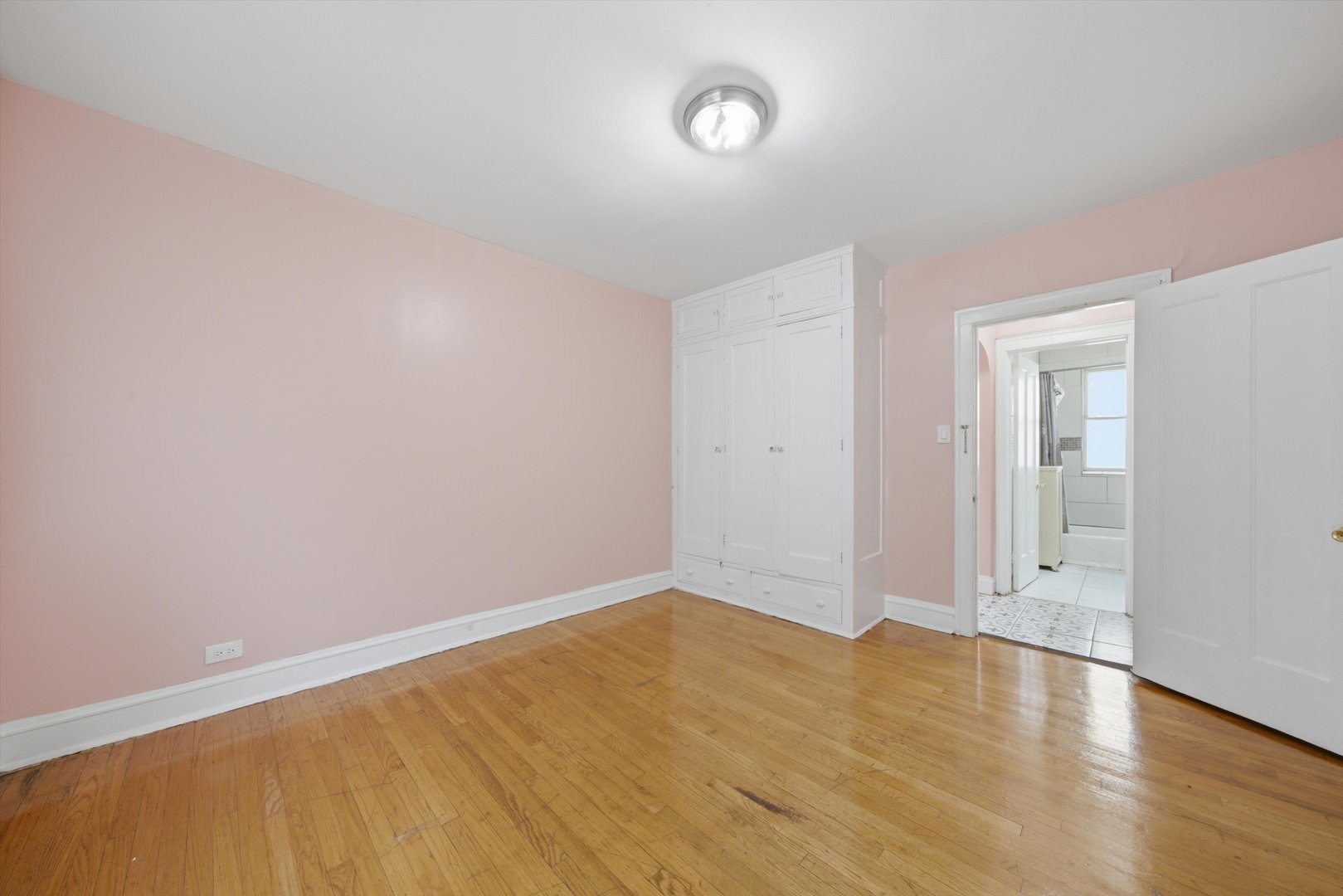 6316 N Artesian Avenue 102 Property Photo 16