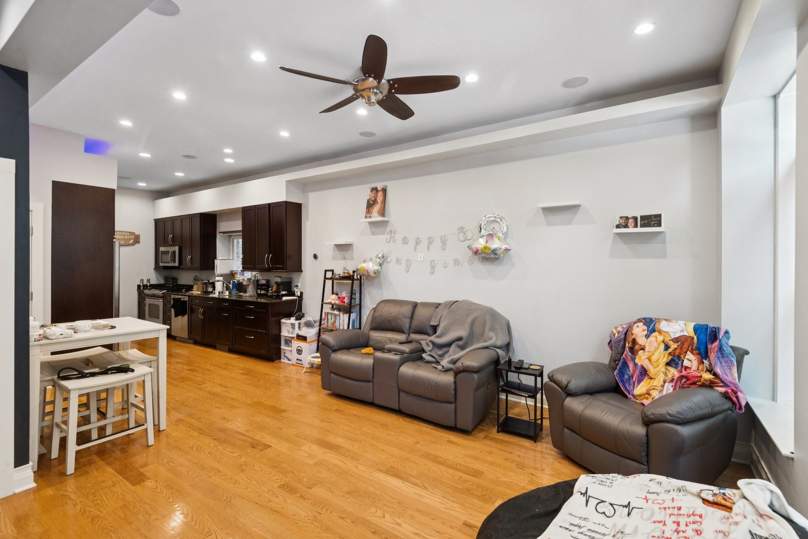 1409 W Ohio Street Property Photo 4