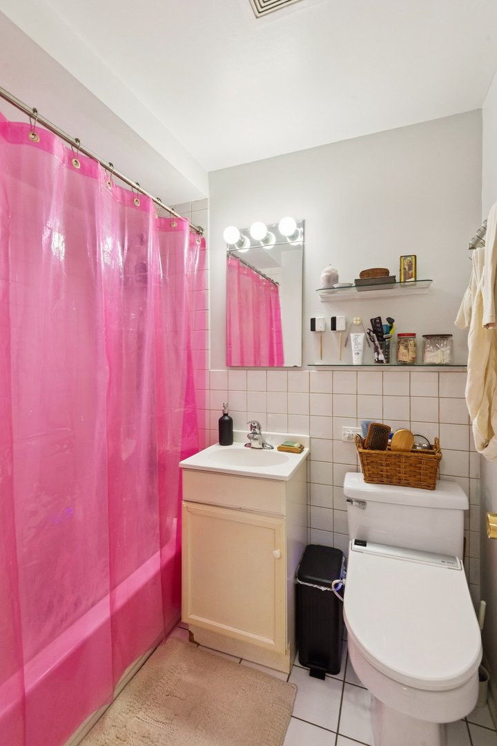 1409 W Ohio Street Property Photo 20