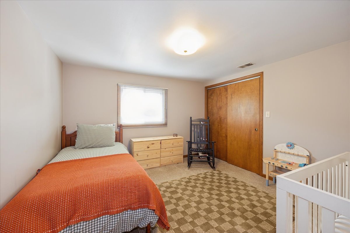 6404 33rd Street Property Photo 12
