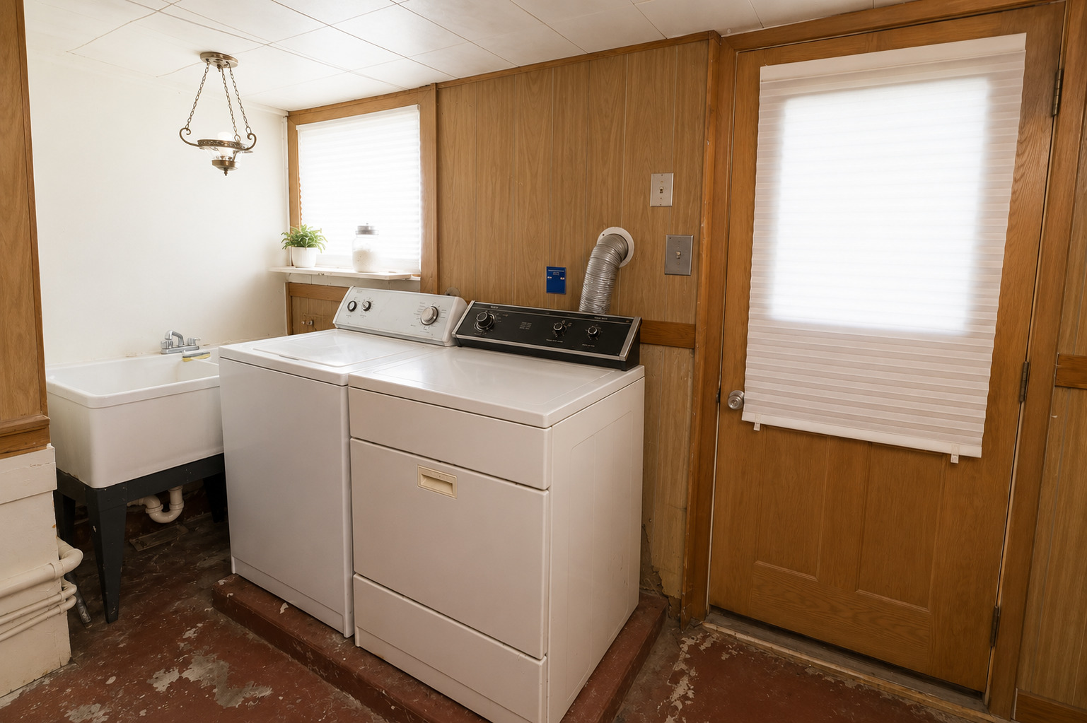 16406 Claire Lane Property Photo 18