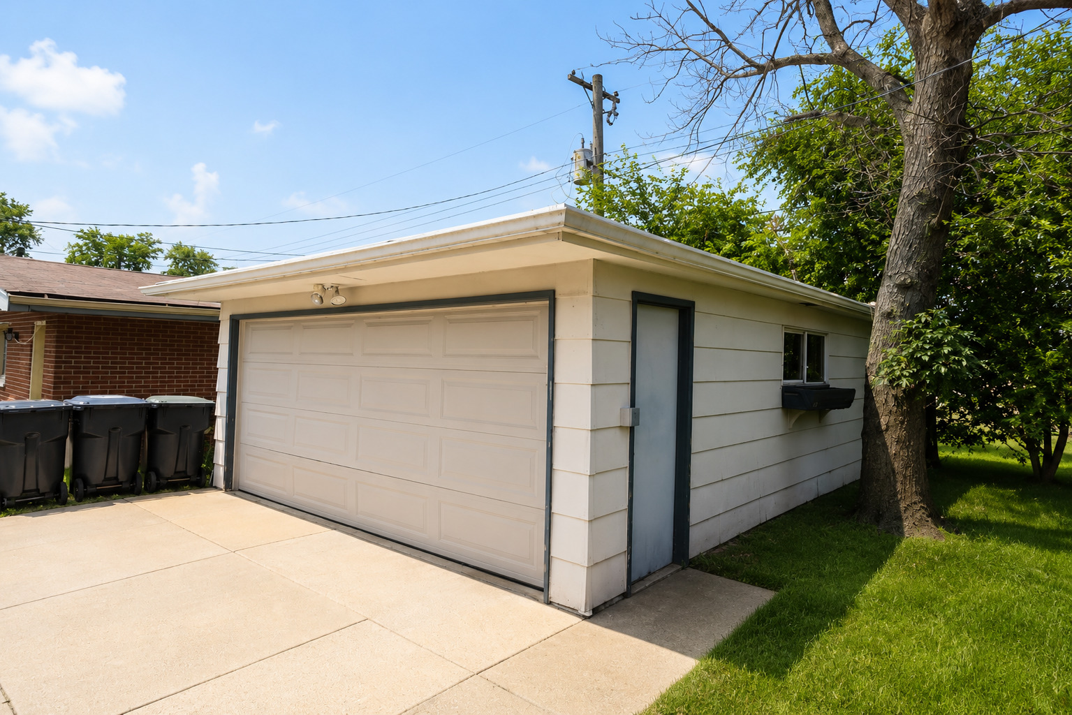 16406 Claire Lane Property Photo 20