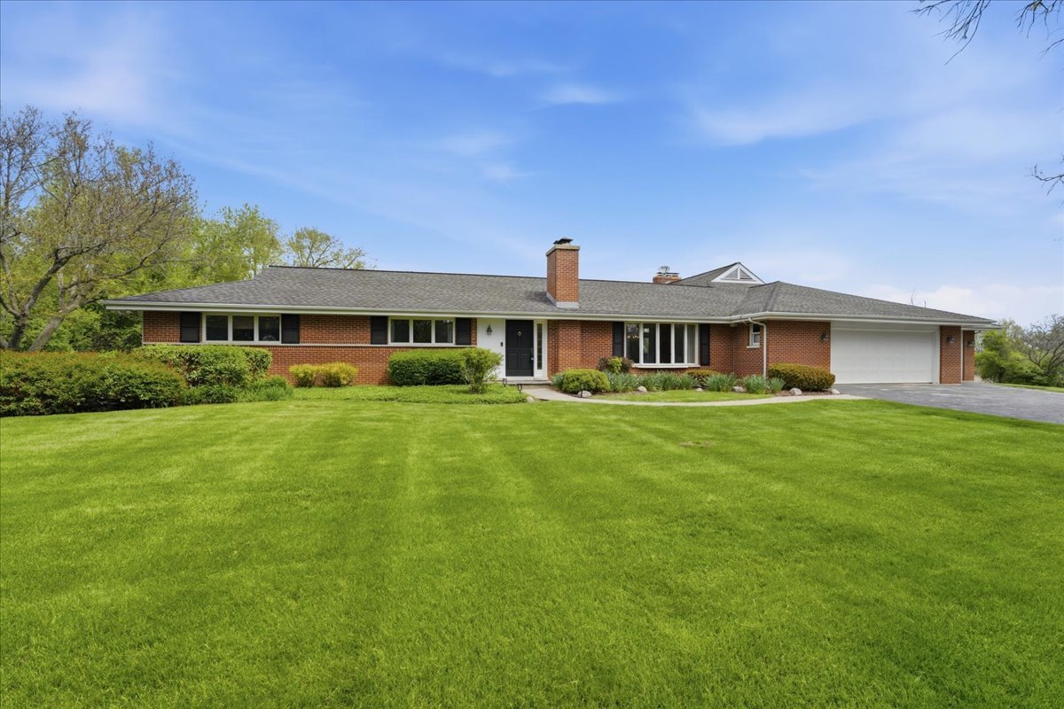 520 W Merri Oaks Road Property Photo 1