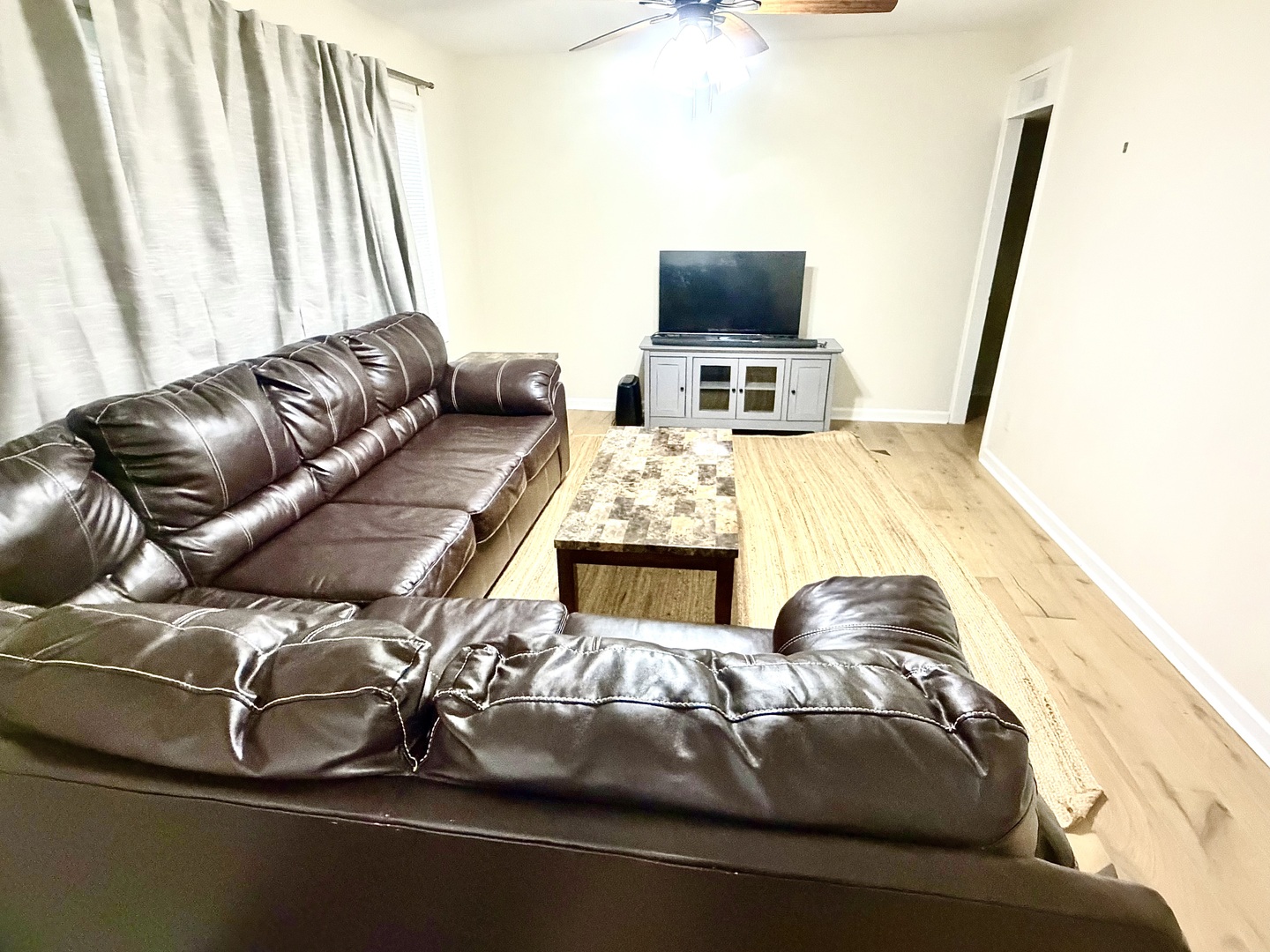 305 S Van Doren Street Property Photo 5