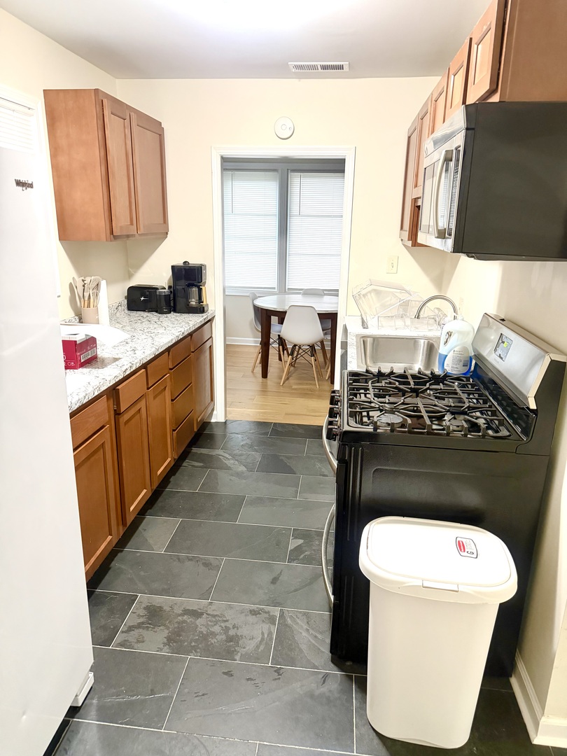 305 S Van Doren Street Property Photo 6