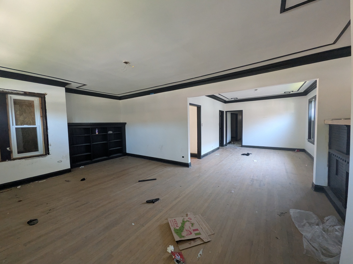 8001 S Laflin Street Property Photo 8
