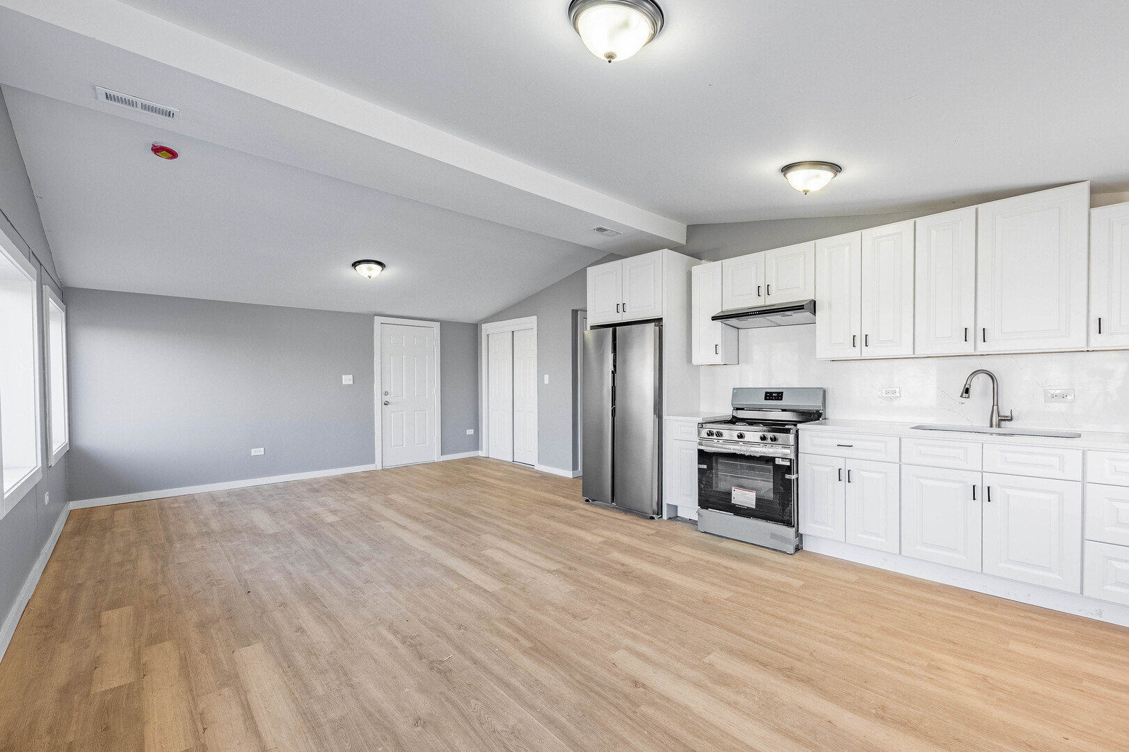 15334 Hoyne Avenue Property Photo 14