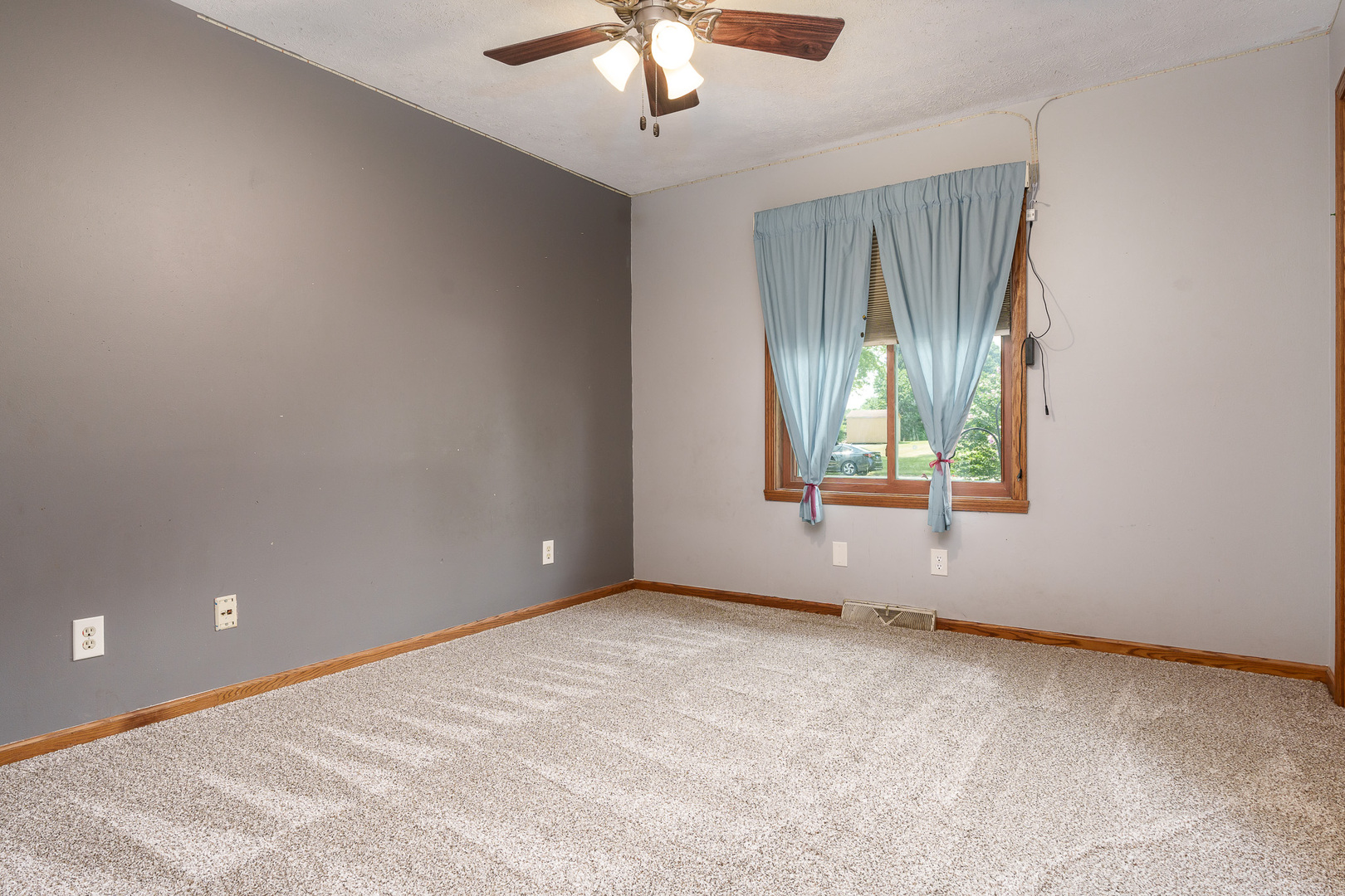 280 Knoll Road Property Photo 32