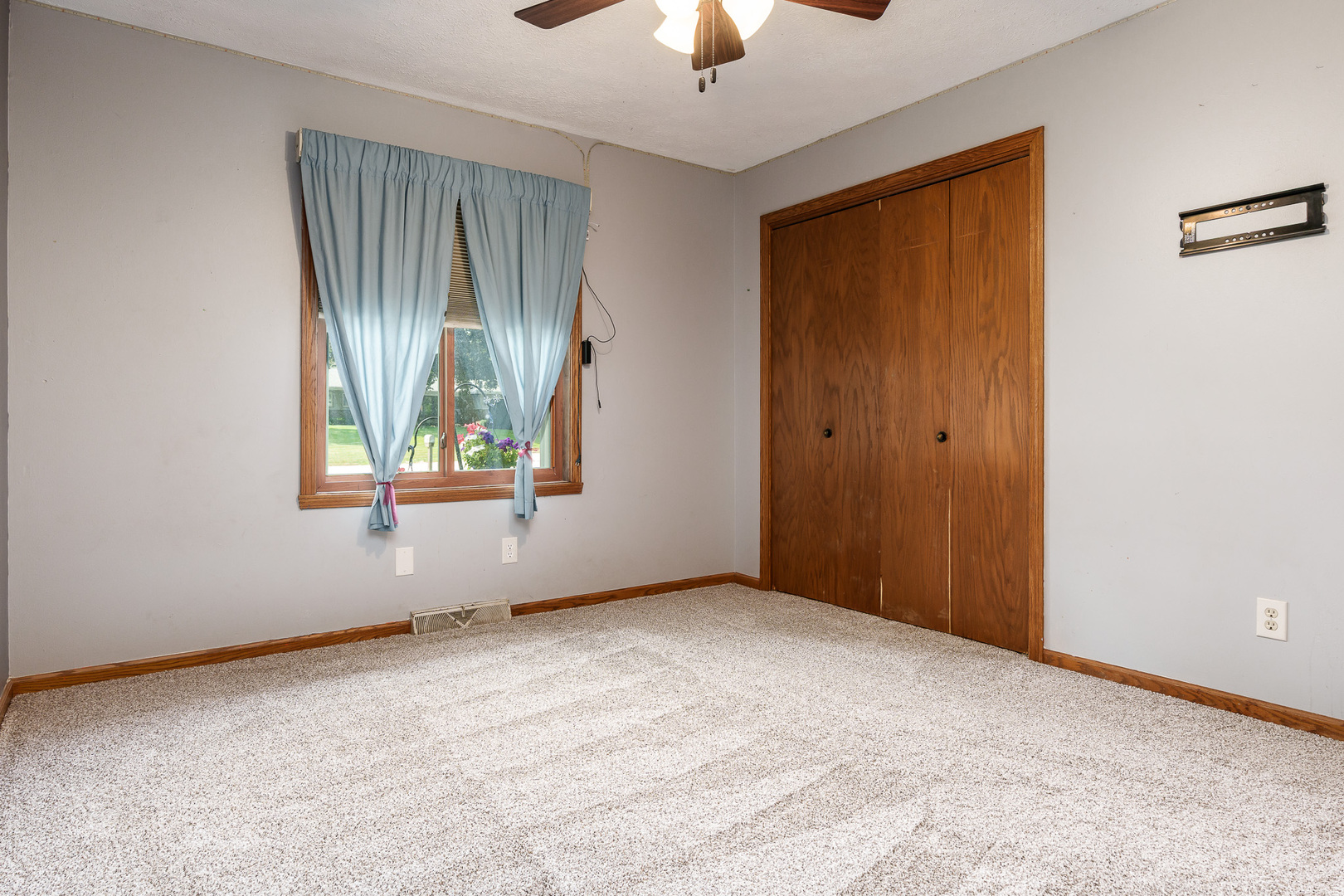 280 Knoll Road Property Photo 33
