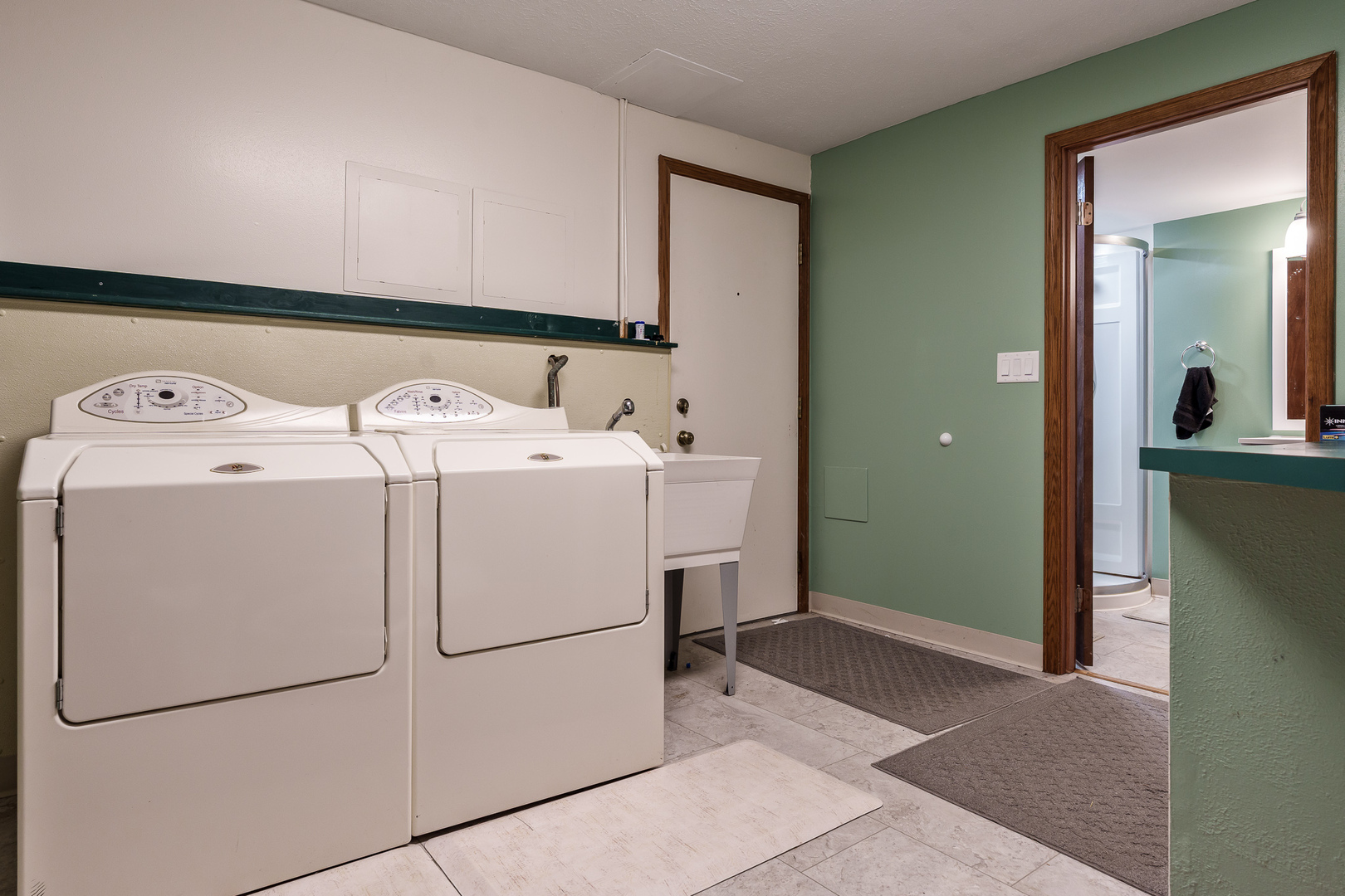 280 Knoll Road Property Photo 40