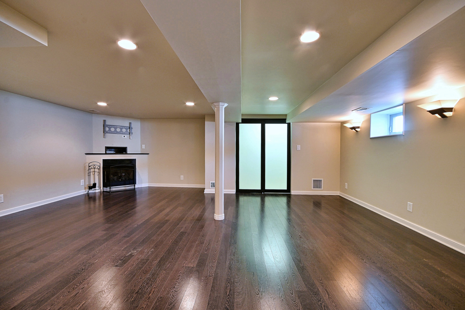 5719 N Orange Avenue Property Photo 8