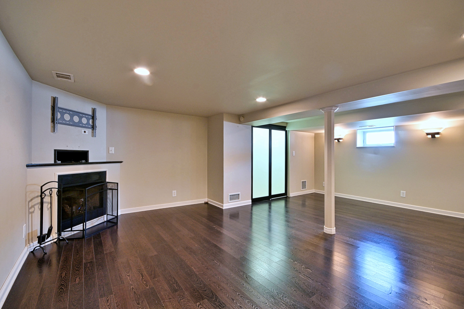 5719 N Orange Avenue Property Photo 9