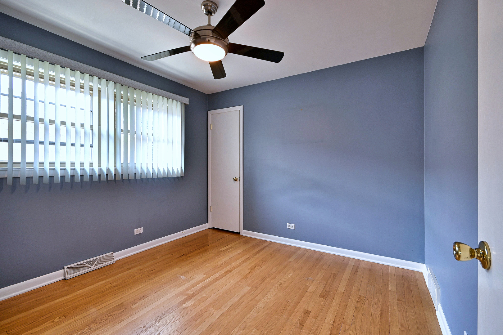 5719 N Orange Avenue Property Photo 11