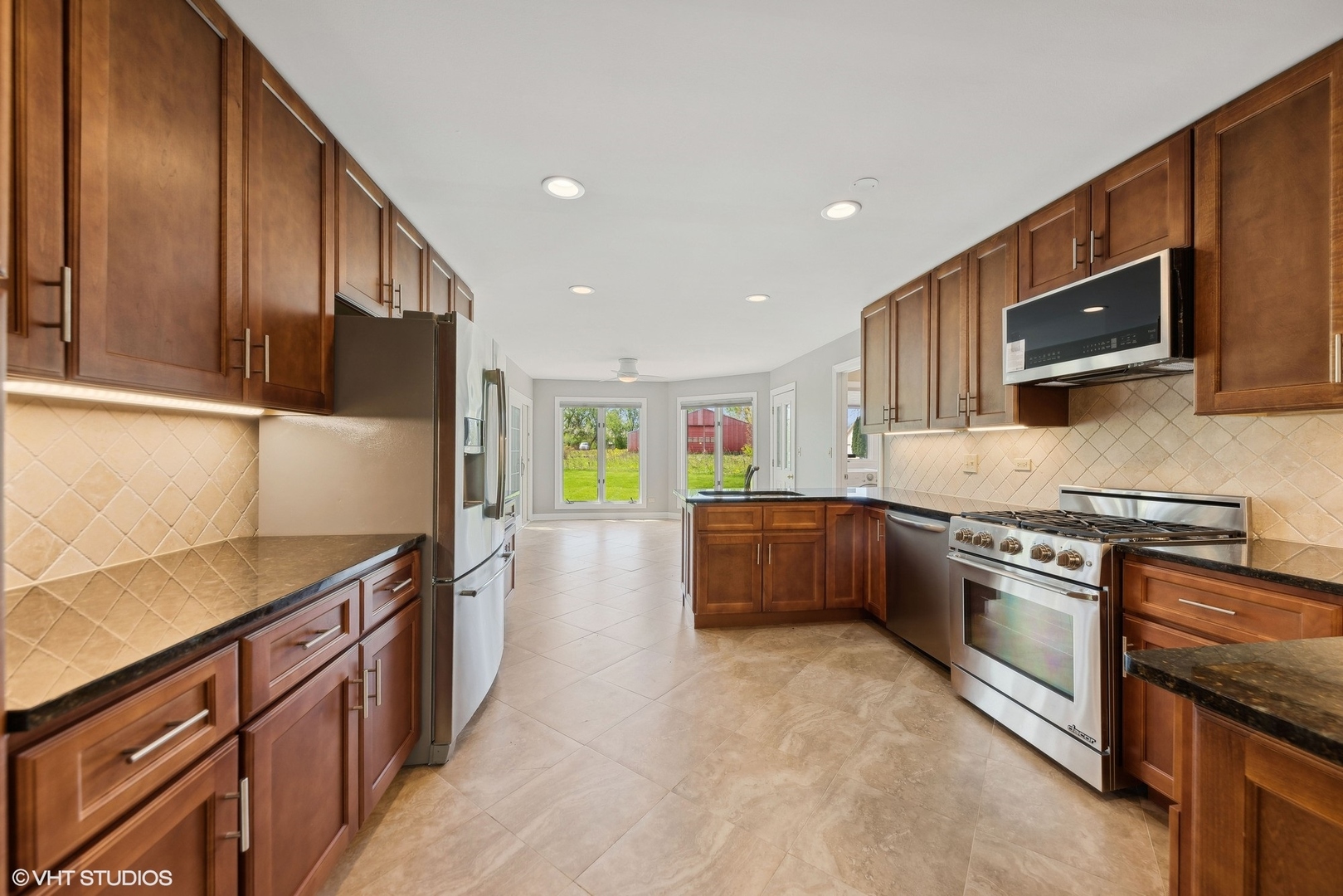 15020 King Drive Property Photo 9