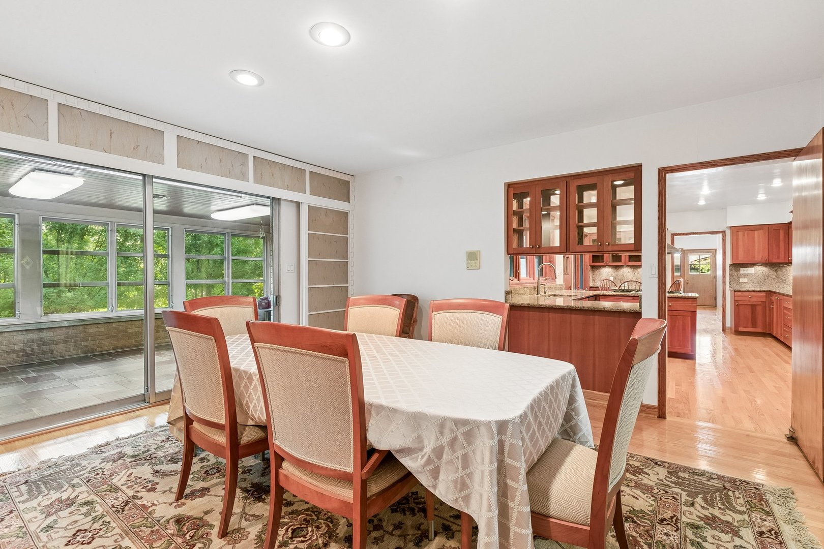6444 N Kenton Avenue Property Photo 11