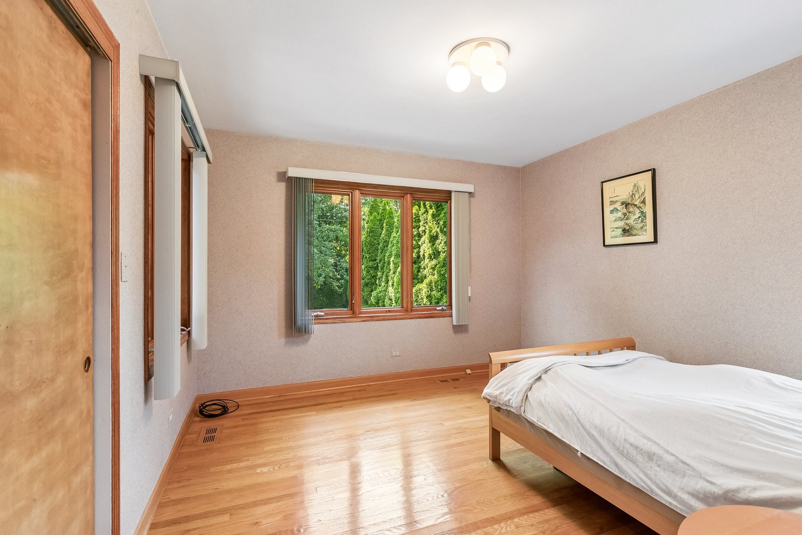 6444 N Kenton Avenue Property Photo 25