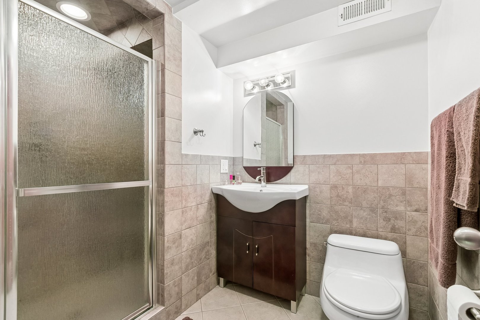 6444 N Kenton Avenue Property Photo 26